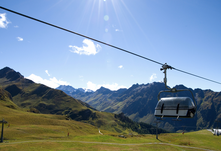 Die Bergbahnen im Paznaun und im Montafon bringen Sie schnell und bequem zu traumhaften Aussichtspunkten.