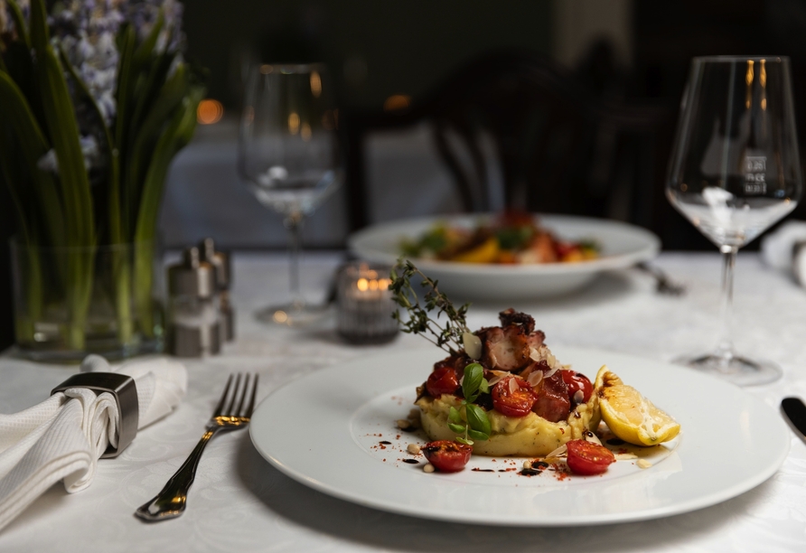 Genießen Sie das leckere Essen.