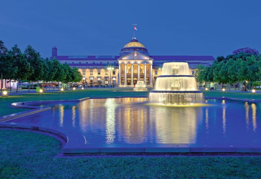 Kurhaus in Wiesbaden im Winterglanz