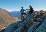 Auch für begeisterte Kletterer bietet die Alpenlandschaft in Galtür zahlreiche Möglichkeiten und Herausforderungen.
