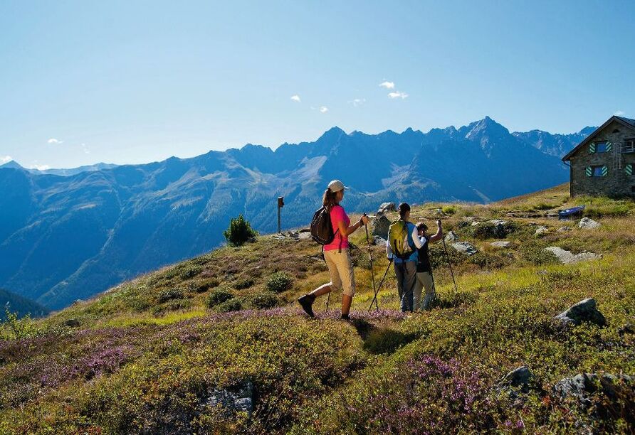 Rund 250 Kilometer gut markierte Wanderwege erwarten Sie im Paznaun.
