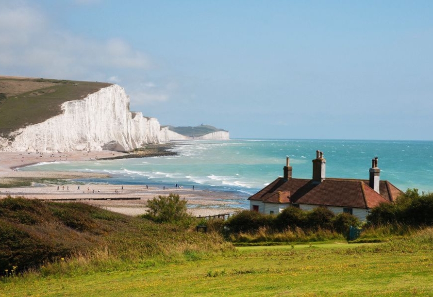 Dover fasziniert mit einer beeindruckenden Küstenlandschaft.