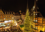Besuchen Sie im Dezember unbedingt den zauberhaften Weihnachtsmarkt in Wernigerode.