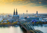 In der Karnevals-Hochburg beginnt und endet Ihre Reise: Köln.