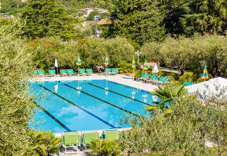 Außenpool des Park Hotels Oasi