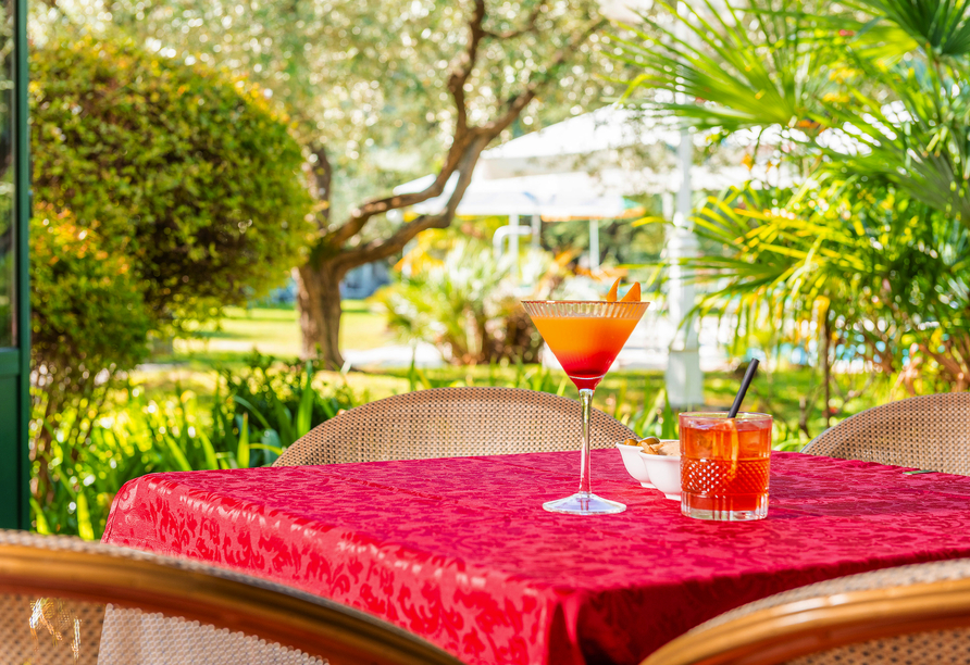Terrasse im Park Hotel Oasi