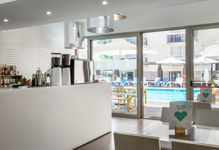 An der Bar werden Sie mit köstlichen Getränken empfangen.