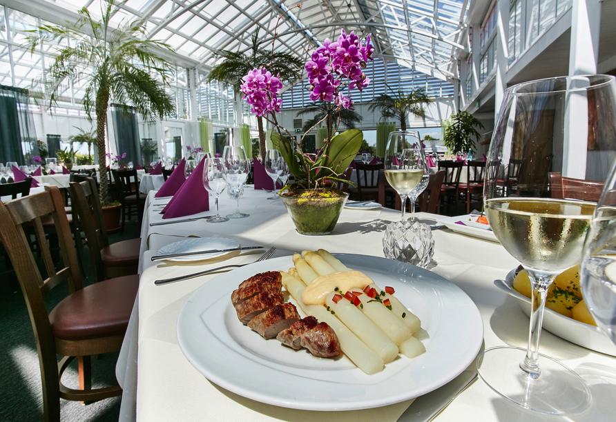 Freuen Sie sich auf eine einzigartige Atmosphäre und regionale sowie saisonale Köstlichkeiten.