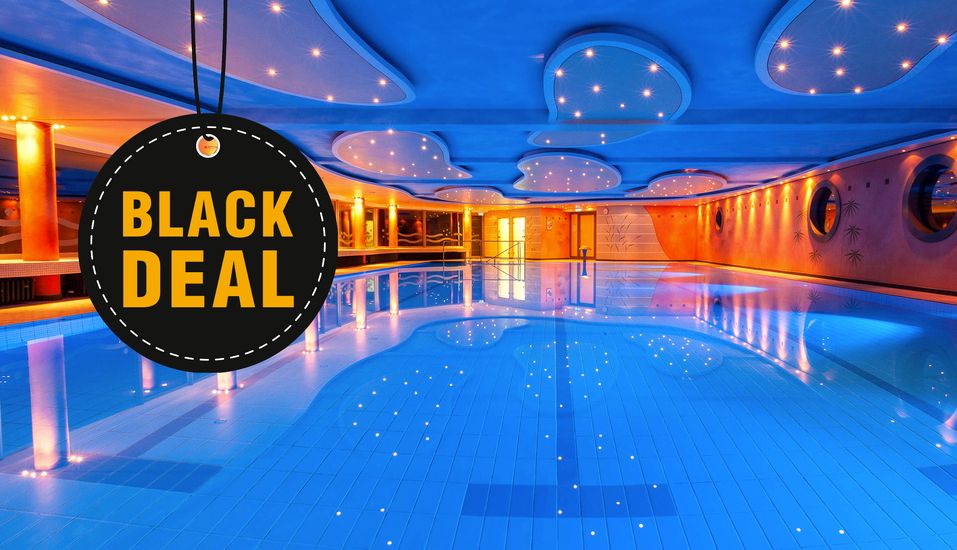 Das Hallenbad im Hotel Hochsauerland 2010.