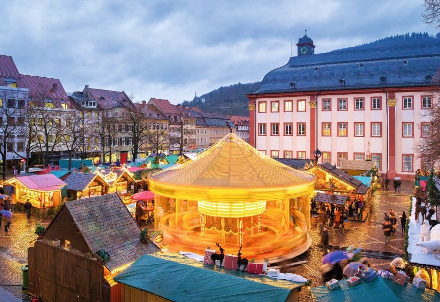 Die schöne Stadt am Neckar erstrahlt in weihnachtlichem Glanz.