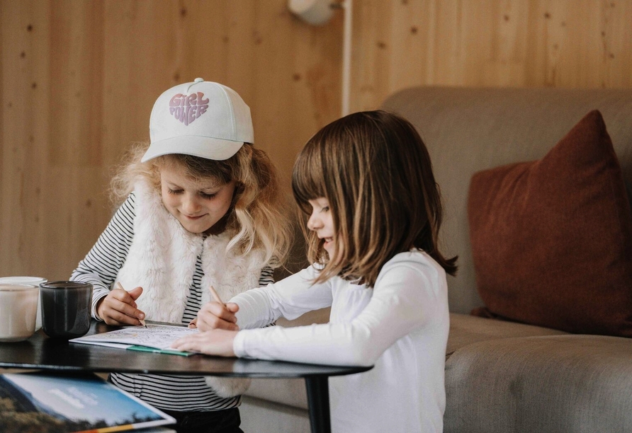 Der Ferienpark UplandParcs Sauerland ist perfekt auf die Bedürfnisse von Familien mit Kindern abgestimmt.