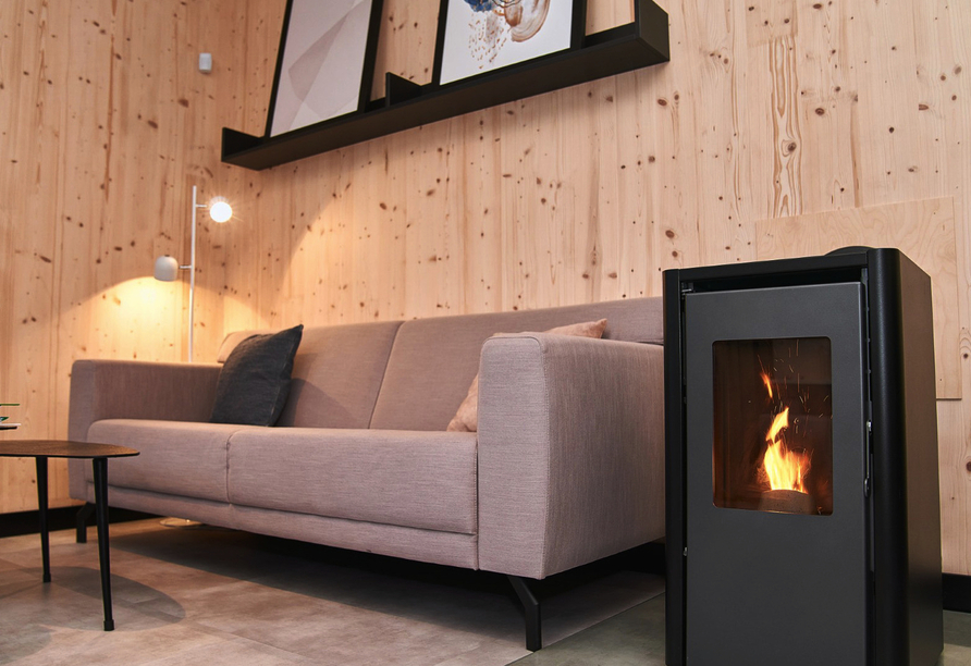 Der moderne Pelletofen sorgt für eine natürliche Wärme in jedem Cottage.