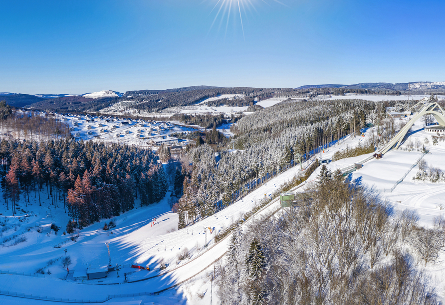 Im Winter verwandelt sich das Sauerland in ein Paradies für Schneeliebhaber.