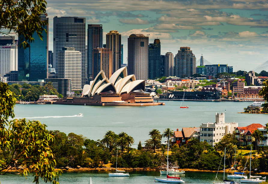 Genießen Sie einen atemberaubenden Blick auf Sydneys Skyline.