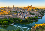 In Toledo spüren Sie den Zauber vergangener Zeiten, wo enge Gassen, prachtvolle Bauwerke und spanische Geschichte harmonisch verschmelzen.