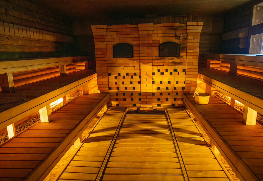 Wie wäre es mit einem wohltuenden Aufguss in der Sauna?