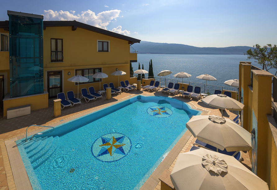 Sonnenstrahlen und kühles Wasser auf der Haut – Sommergefühle pur.