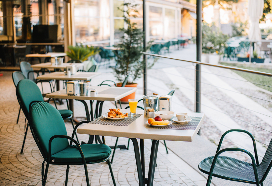 Starten Sie mit einem reichhaltigen Frühstück in den Tag.