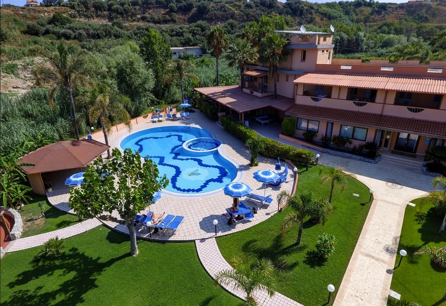 Luftansicht des Hotels