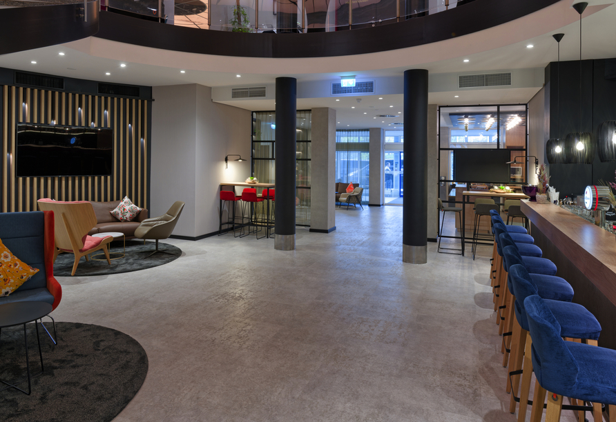 Bar und Lobby im FORA Hotel Hannover