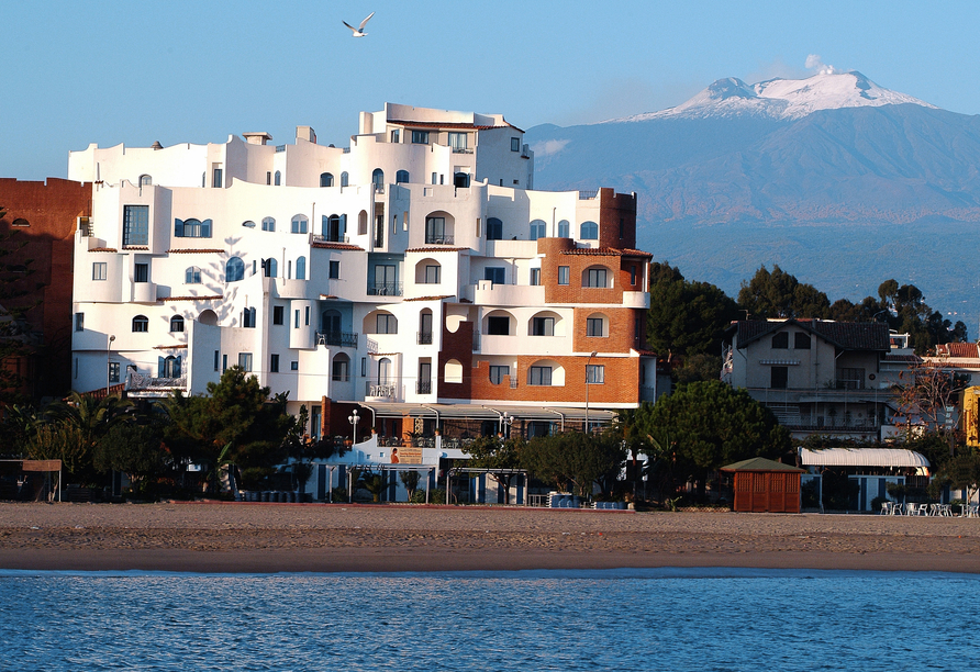 Außenansicht des Beispielhotels Hotel Sporting Baia