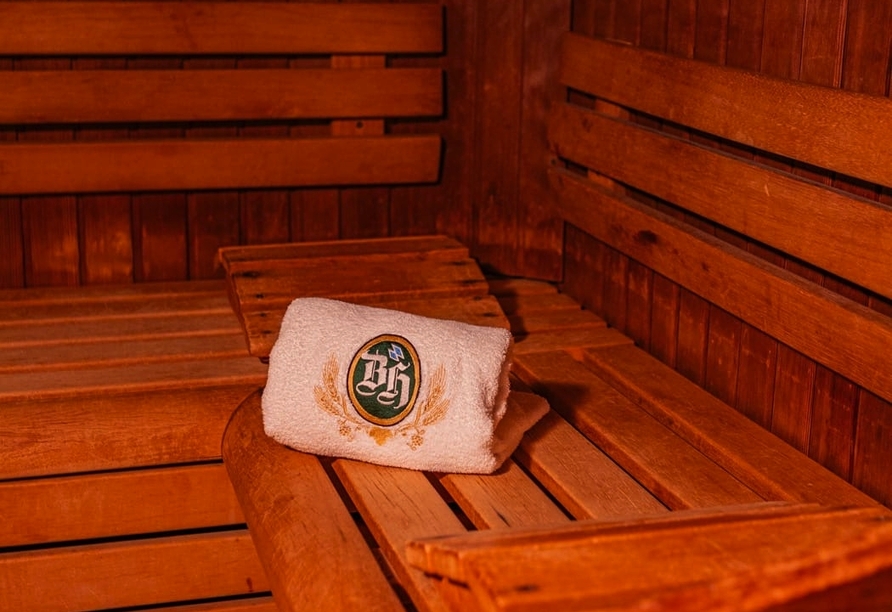 Entspannen Sie in der Sauna.