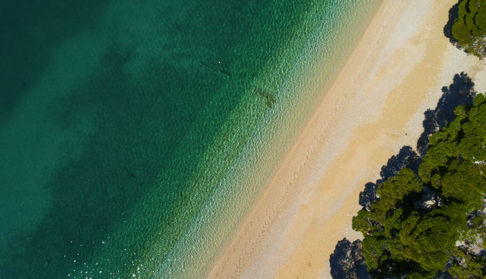 Herzlich willkommen in Makarska. Genießen Sie einen Urlaub voll Entspannung und Entdeckungen!