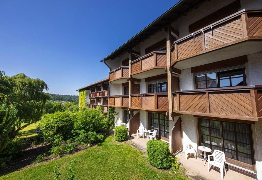 Außenansicht des Hotels am Badepark in Waldkirchen