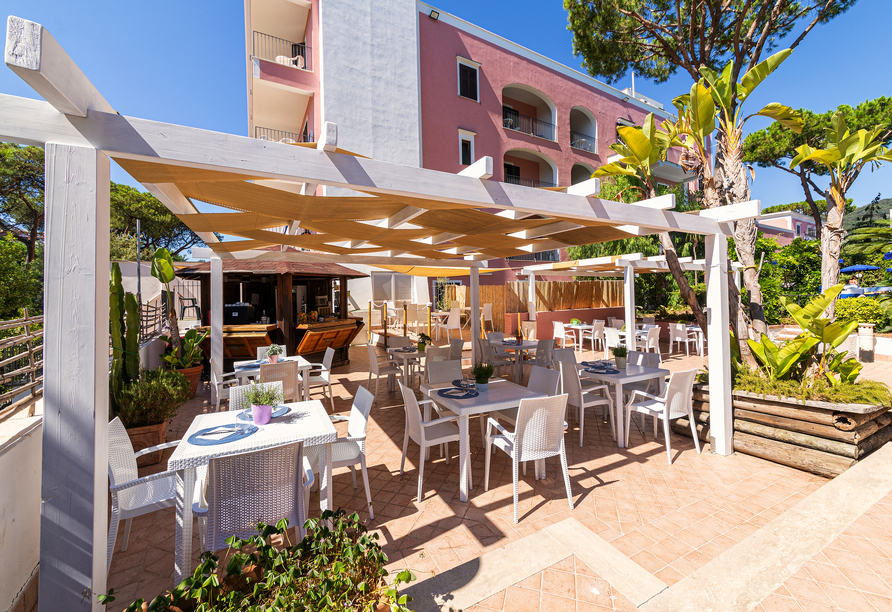 Genießen Sie Ihren Urlaub auf der Sonnenterrasse.