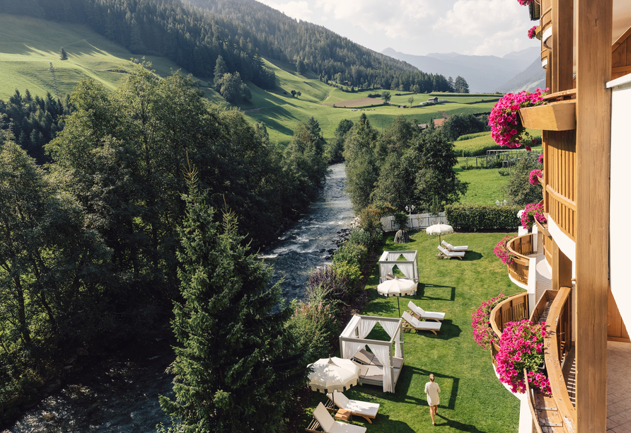 Dieser Ausblick schenkt Ruhe, Freude und ein wohltuendes Urlaubsgefühl.
