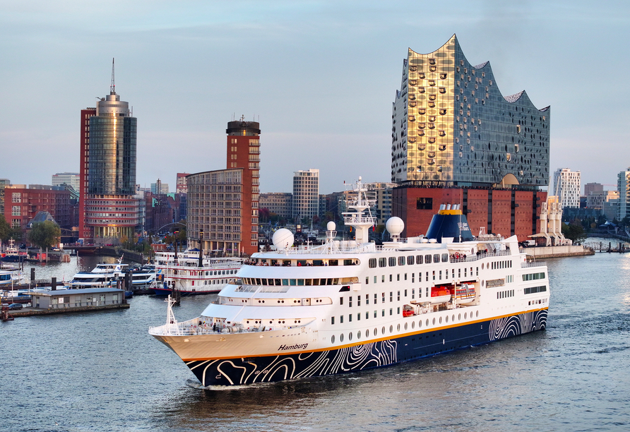 Mit der MS HAMBURG beginnt Ihre Kreuzfahrt in Hamburg.