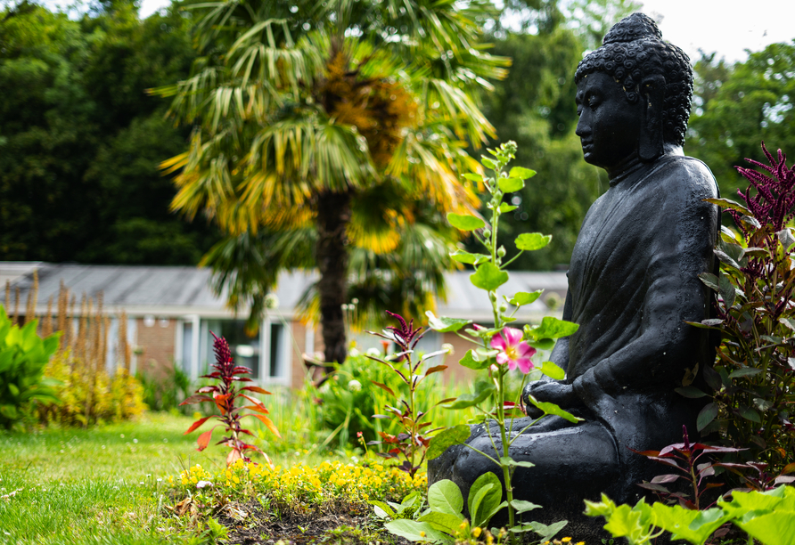 Im Hotelgarten finden Sie Ruhe.