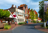Schlendern Sie durch die gemütliche Altstadt von Horumersiel.