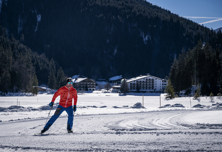 Wintersportler kommen bei einer Auszeit in Schliersee voll auf ihre Kosten.