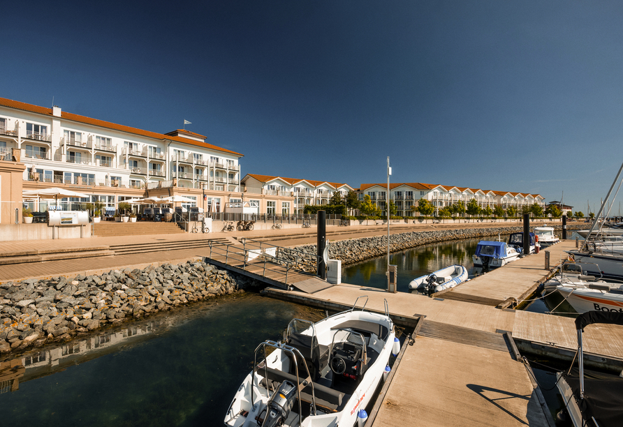 Der Yachthafen bietet sich ideal für einen kleinen Spaziergang an.