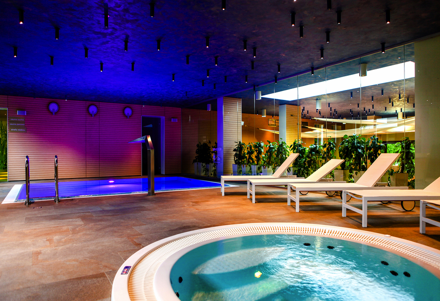 Ob Hallenbad oder Jacuzzi, genießen Sie das Wasser und schalten Sie für einen Moment ab.