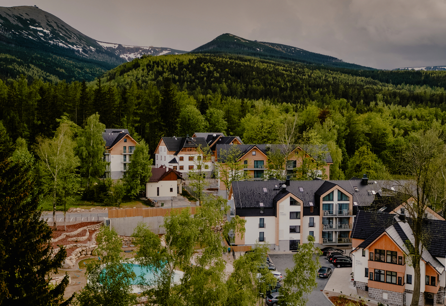 Das Green Mountain Hotel in Krummhübel empfängt Sie in ruhiger, dennoch atemberaubender Lage.