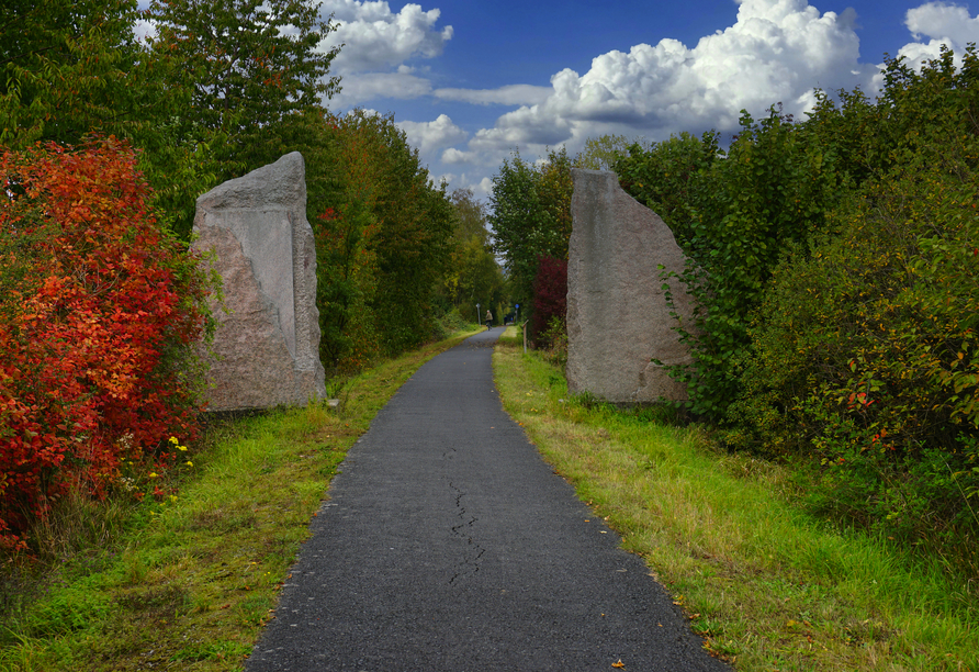 Erkunden Sie den Skulpturenweg entlang der Gande.