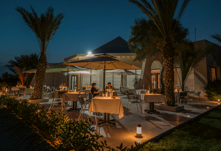 Genießen Sie leckeres Essen mit Aussicht.