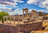 Bei der Besichtigung des antiken Pergamon können Sie die Überreste der alten Tempelanlagen bestaunen.