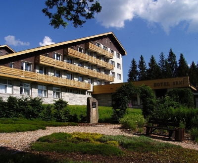 Außenansicht vom Hotel Srni