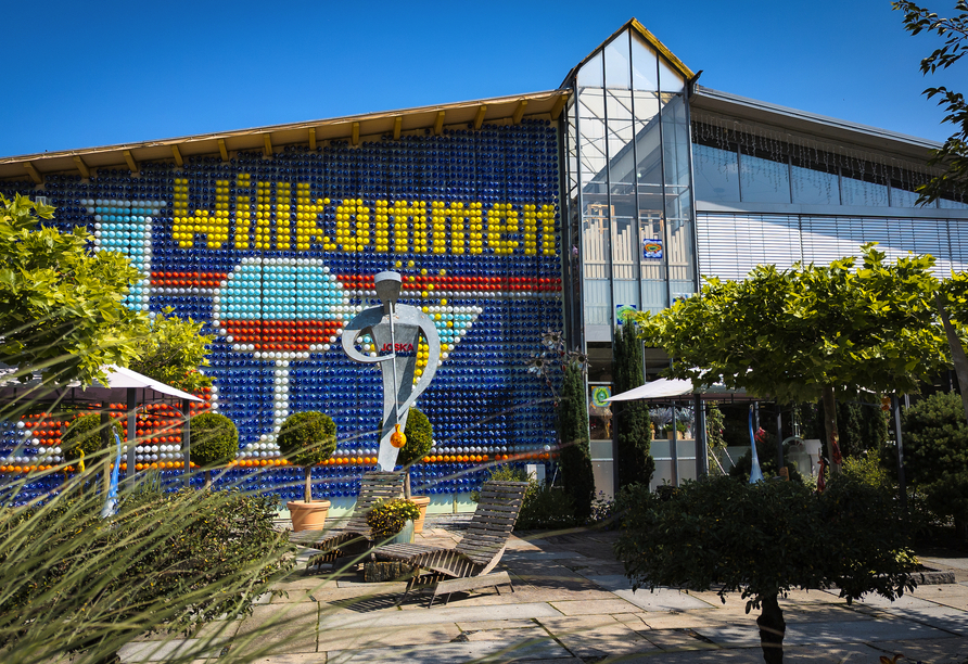 Bodenmais ist bekannt für seine Glasbläserkunst – im JOSKA Glasparadies können Sie sogar selbst zum Glasmacher werden.