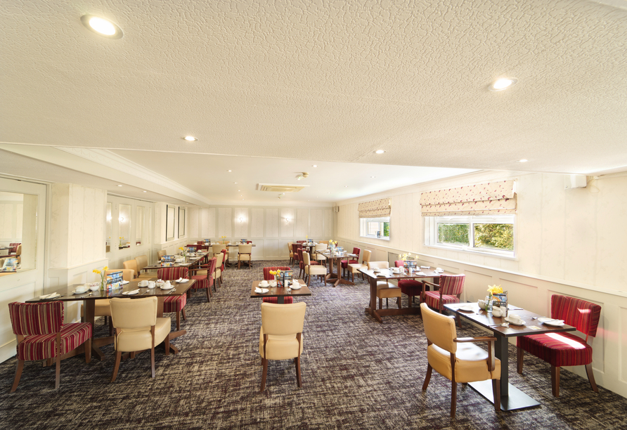 Das Restaurant des Beispielhotels The Ivy Bush Royal Hotel wird Sie mit leckeren Speisen verwöhnen.