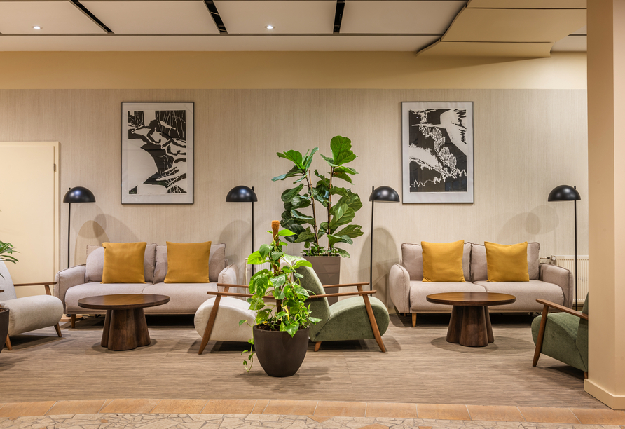 Der Lobbybereich lädt zu gemütlichen Stunden ein.