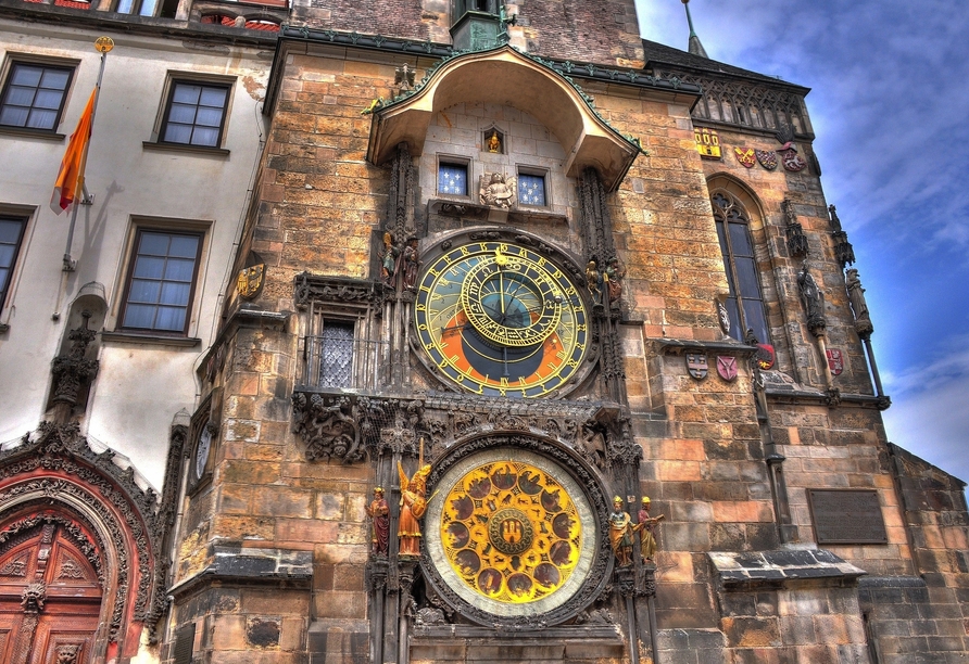 Besuchen Sie die beeindruckende astrologische Uhr!