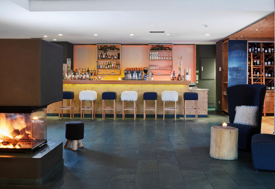 Genießen Sie Ihr Lieblingsgetränk an der Hotelbar.