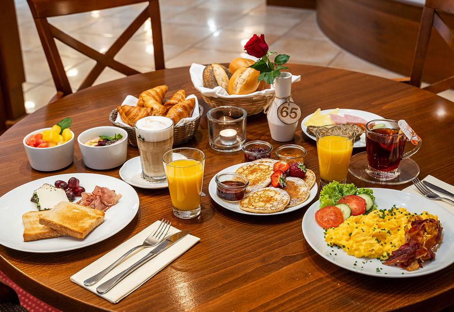 Das Frühstücksbuffet lässt keine Wünsche offen.
