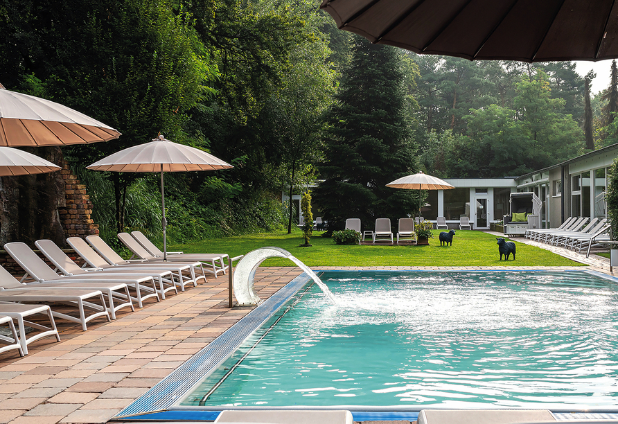 Der Außenpool Ihres Hotels