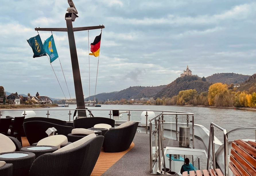 Vom Sonnendeck aus genießen Sie eine fantastische Aussicht.