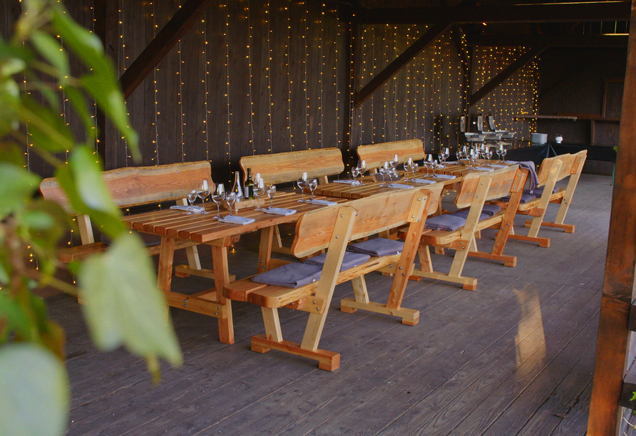 Das Hotel verfügt auch über eine Grillhütte.